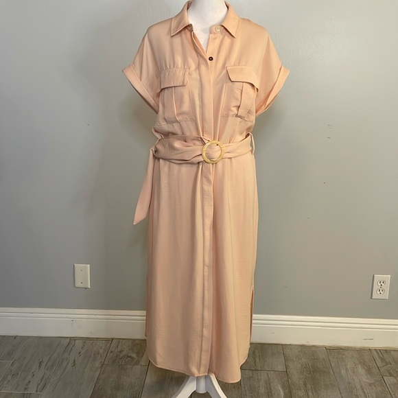 Vince Camuto Dresses & Skirts - [Vince Camuto] Blush Button Down Belted Dress - Size Small